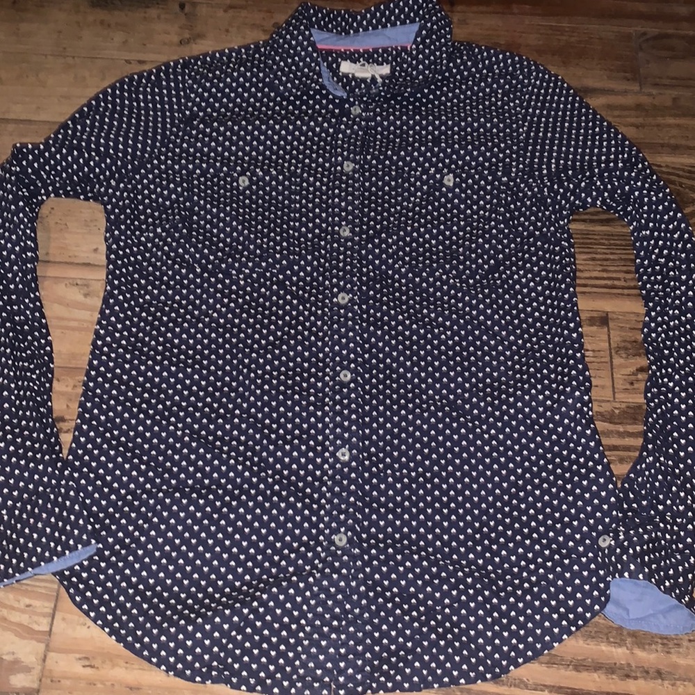 spring feild button up heart shirt